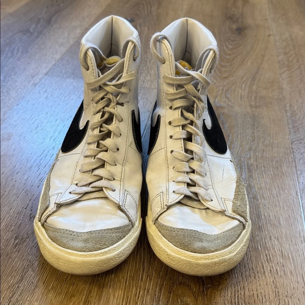 Nike White/Black High-Top Leather Sneakers size 8.5